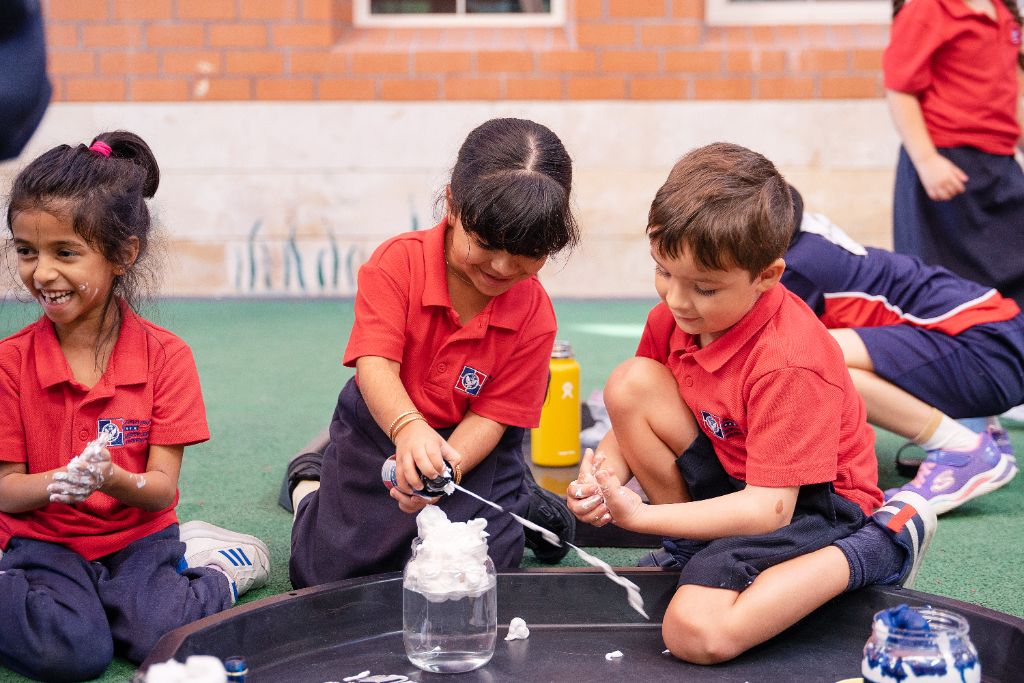 Arts program at NAIS